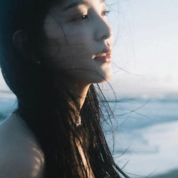 小鱼封面